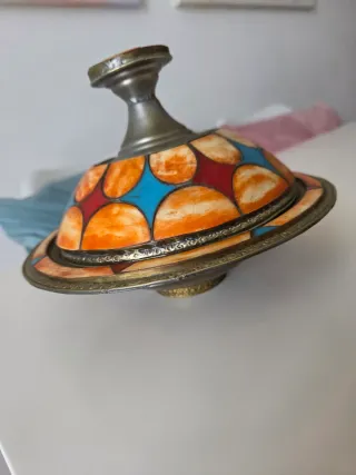 Tajín decorativo latón y hueso