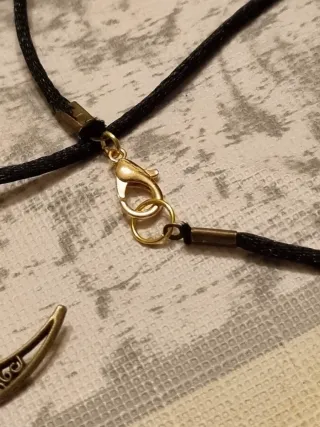 Collana con luna e stelle