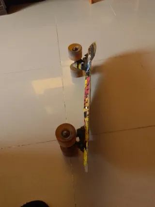 Patín estilo Penny Board con diseño