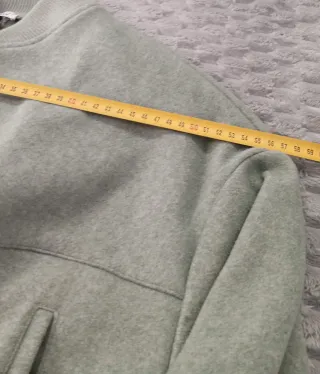 Cazadora Bomber Zara Verde Cropped