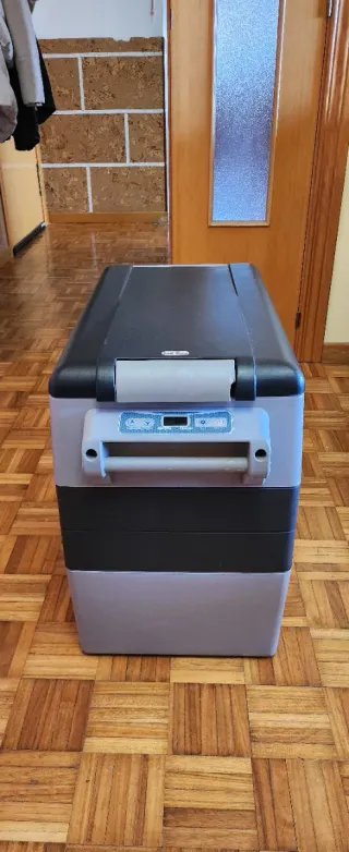 Nevera Compresor portátil 12/24 V  55 L de capacid