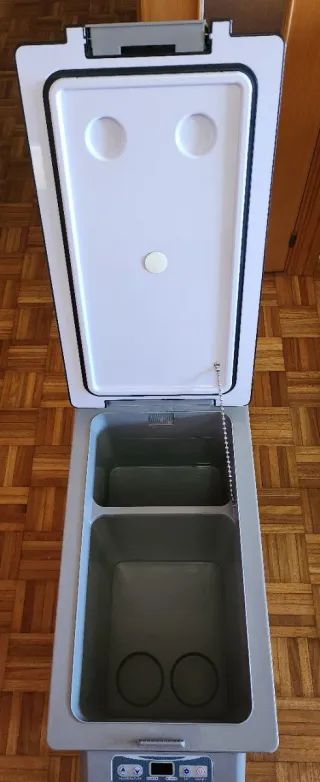 Nevera Compresor portátil 12/24 V  55 L de capacid