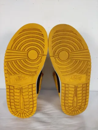 Air Jordan 1 Mid Giallo Nero