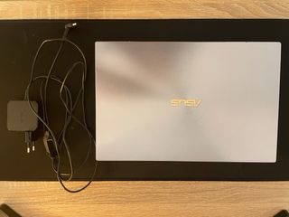 Portátil Asus Zenbook UX431FAC I5 10thgen 2.11 GhZ