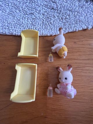 Cunas y bebés conejos Sylvanian Families