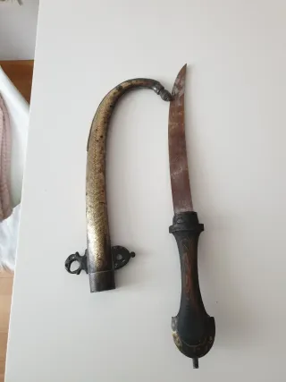 Jenya decorativa vintage metal y madera