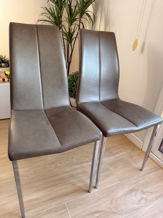 Pack 2 Sillas Comedor Piel Sintética Gris.
