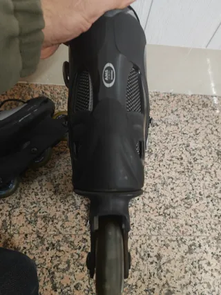 Patines en línea Roces talla 45.