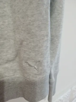 Felpa Puma grigia con logo fucsia