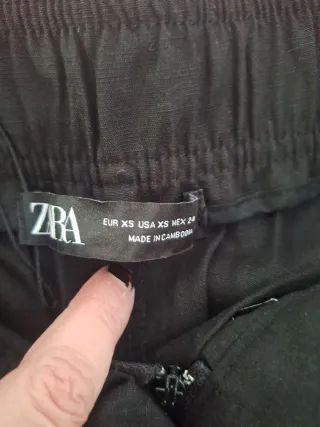 Pantalón negro mujer Zara
