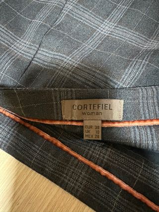 Falda Cortefiel cuadros gris/negro Talla 38