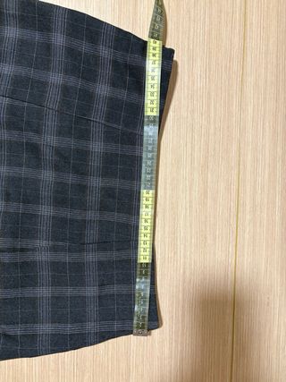 Falda Cortefiel cuadros gris/negro Talla 38