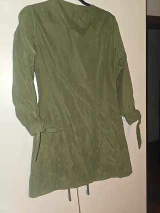 Vestido verde antelina