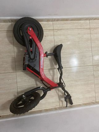 Bicicleta Eléctrica Infantil Roja
