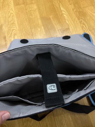 Bolso porta PC negro y azul