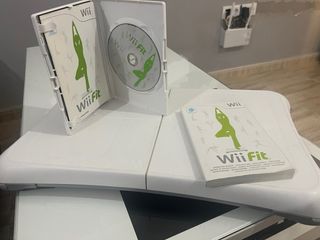 Wii Fit Balance Board + Juego Wii Fit