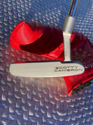 Titleist Scotty Cameron Special Select Newport Put