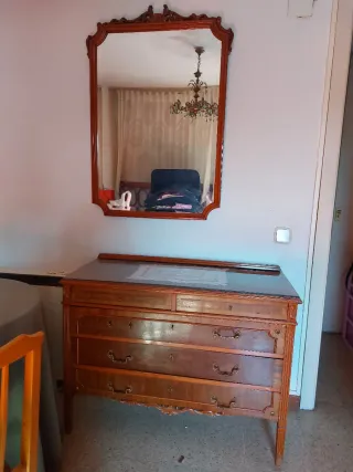 Dormitorio clásico completo de madera maciza – est