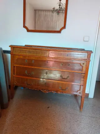 Dormitorio clásico completo de madera maciza – est