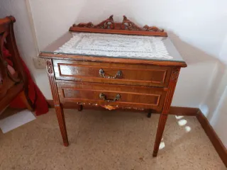 Dormitorio clásico completo de madera maciza – est