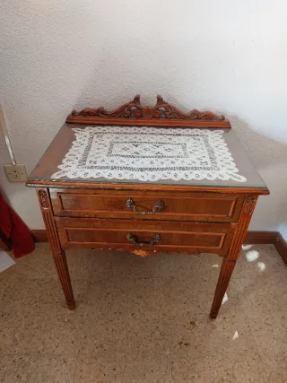 Dormitorio clásico completo de madera maciza – est