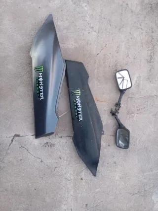 Carenado Yamaha FZR 1000