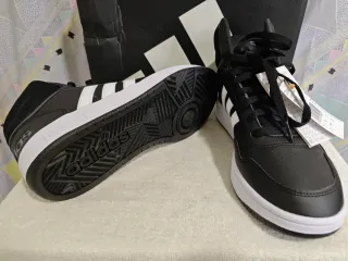 Adidas Hoops 3.0 Mid Zapatos