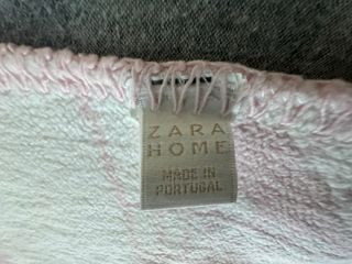 Manta Zara Home rosa 106x90