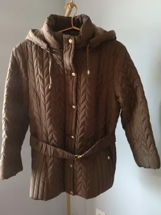 Parka Señora Marrón De Mucho Abrigar.