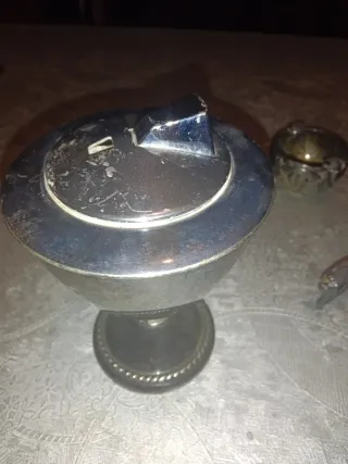 Lote Vintage Ceniceros y Mechero