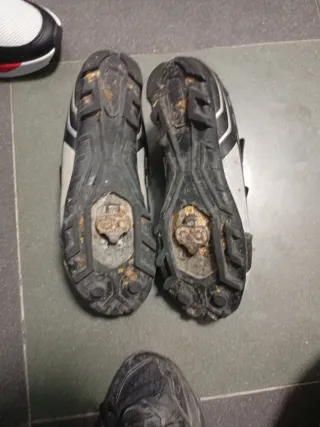 Cales MTB Talla 38 Despegadas