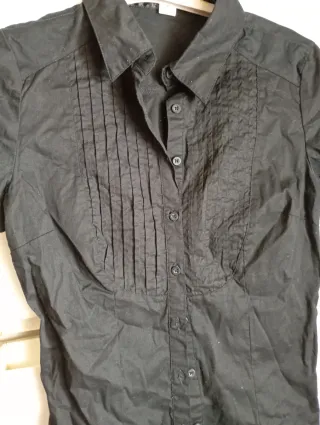 Blusa negra manga corta