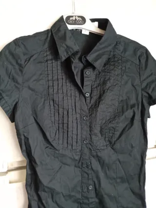 Blusa negra manga corta