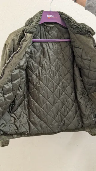 Chaqueta verde hombre con cuello borreguito