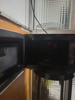 Microondas Cecotec 20L 800W