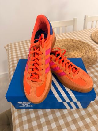 Zapatillas Adidas Spezial Naranja y Rosa Talla 36.