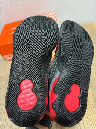 Nike Zapatillas Baloncesto Negras y Rosas talla 43