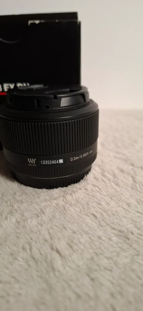 Sigma 30mm F2.8 EX DN Objetivo