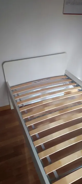 Cama individual IKEA SLÄKT blanca 90x200
