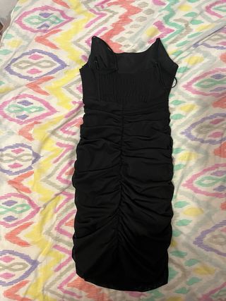 Vestido negro fiesta con corsé