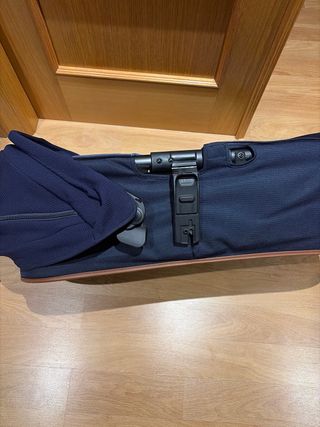 Capazo Jane Muum Practicamente nuevo  Azul marino