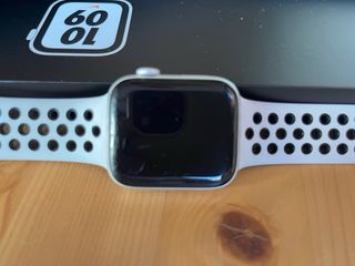 Apple Watch SE 44mm Nike