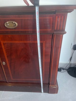 Aparador de madera clásico