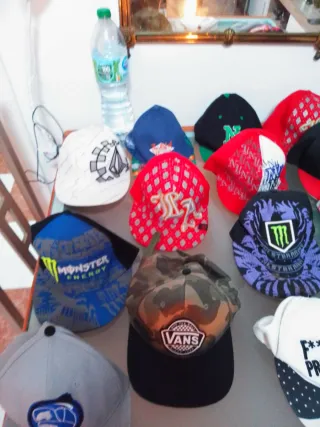 Gorra Vans Negra Multicolor lotes no hago envío