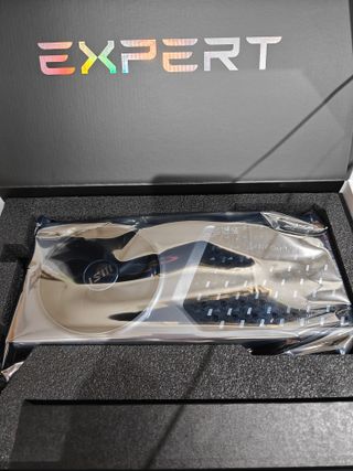 MSI RTX 5080 Expert OC Tarjeta Gráfica