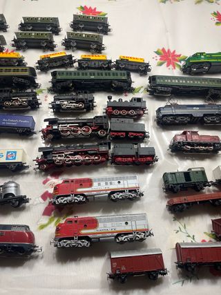 Lotti di treni in scala HO