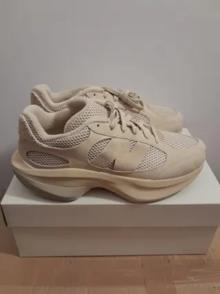 New Balance Beige Zapatillas Deportivas