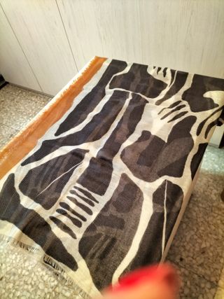 CHAL/PASHMINA DE PARFOIS EN BLANCO Y NEGRO-2M X 1