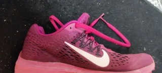 Zapatillas Nike Mujer/Niña Talla 36 color fucsia