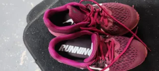 Zapatillas Nike Mujer/Niña Talla 36 color fucsia